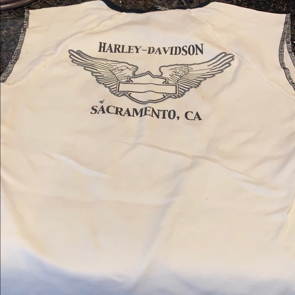 HD t-shirt - Picture 3 of 7